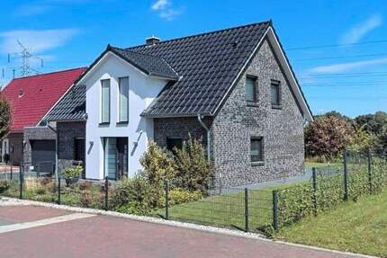 Haus Garrel / Beverbruch Garrel - 6 Zimmer, 131 m&sup2;, 429.000&euro; | Angebot:24808669