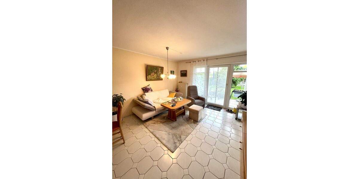 Etagenwohnung Kesselsdorf Kesselsdorf - 2 Zimmer, 61 m&sup2;, 150.000&euro; | Angebot:25775460