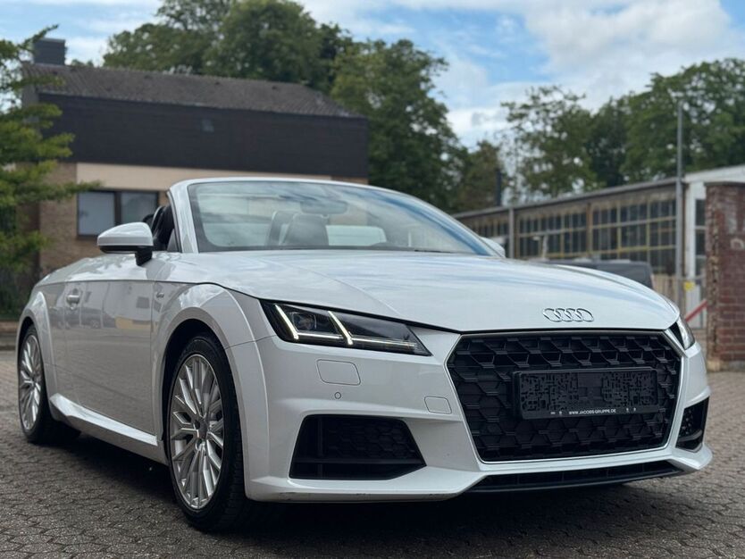 Audi TT 102.000 km 25.950 € Düren 52349
