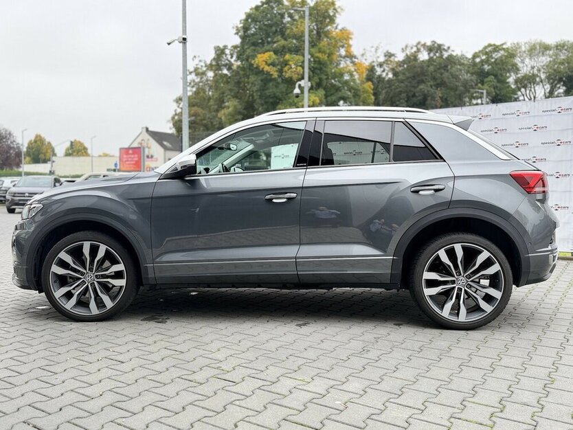VW T-Roc R-line / IQ / Panorama / Virtual Cockpit 45.000 km 25.390 € Mönchengladbach 41066