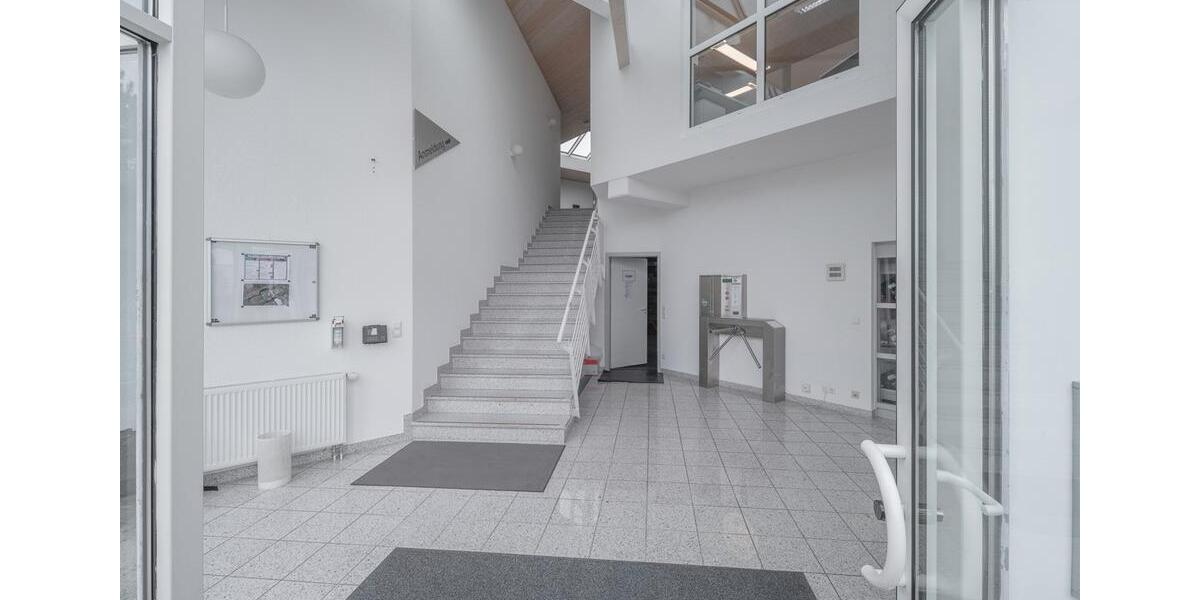 Gewerbeobjekt Villingen-Schwenningen Schwenningen - 3.934&euro; | Angebot:22041343