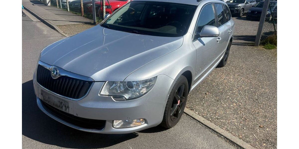 Skoda Superb 216.645 km 4.590 &euro; Elsterwerda 04910