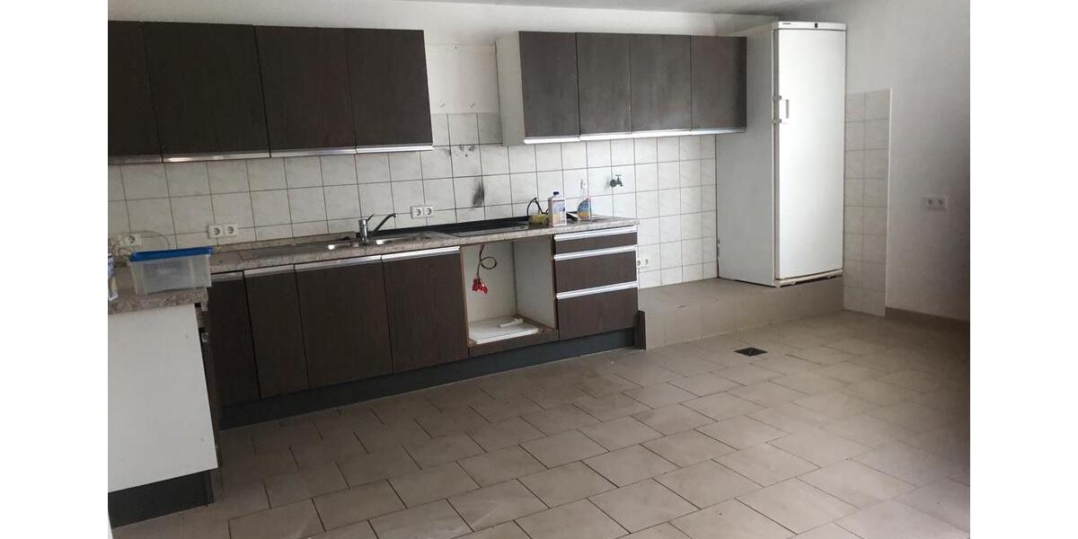 Reihenhaus Bad Ditzenbach - 6 Zimmer, 160 m&sup2;, 1.500&euro; | Angebot:23488856