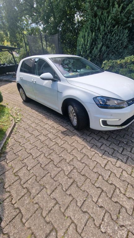 VW Golf 38.000 km 9.999 € Lichtenau 77839