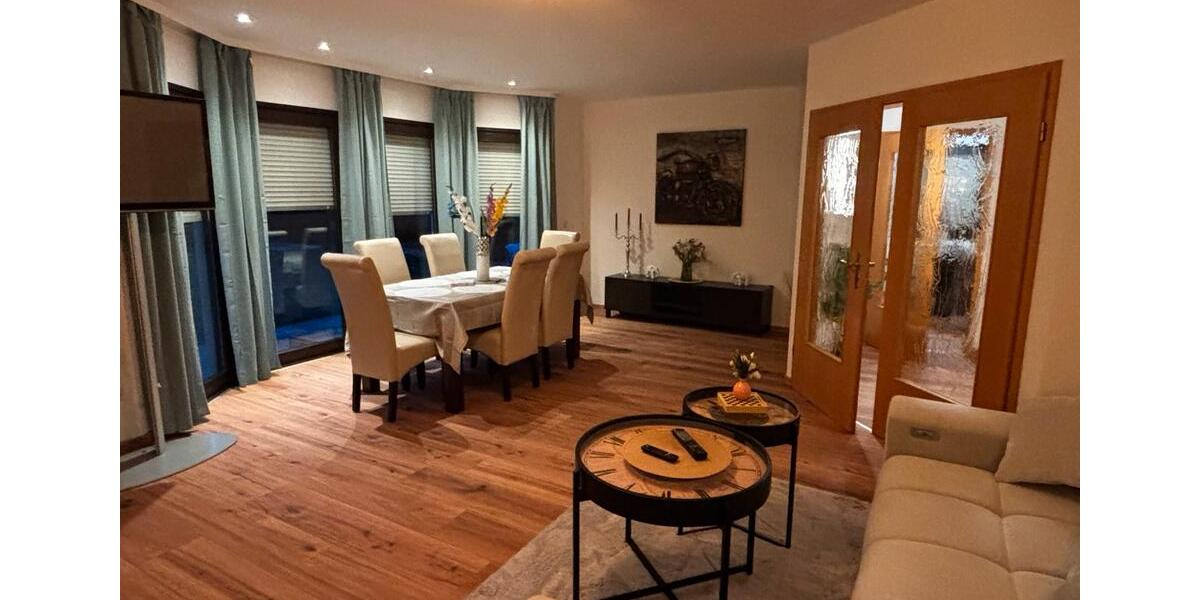 Villa Plauen Altstadt - 4 Zimmer, 140 m&sup2;, 200&euro; | Angebot:25920829