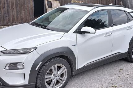 Hyundai KONA Elektro 98.300 km 17.990 &euro; Falkenfels 94350