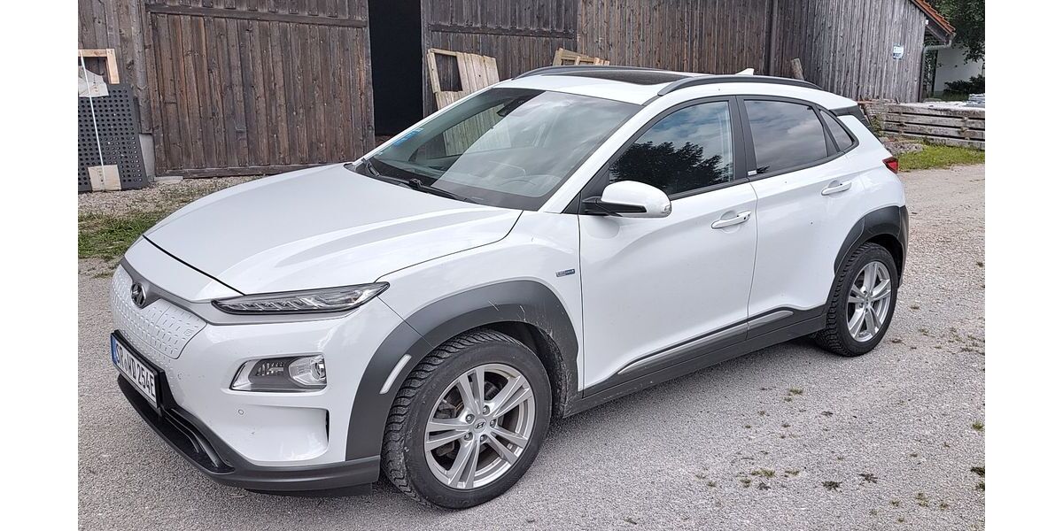 Hyundai KONA Elektro 98.300 km 17.990 &euro; Falkenfels 94350