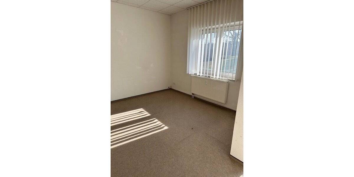 Gewerbeobjekt Meerane Crotenlaide - 3 Zimmer, 125 m&sup2;, 85.000&euro; | Angebot:24056804