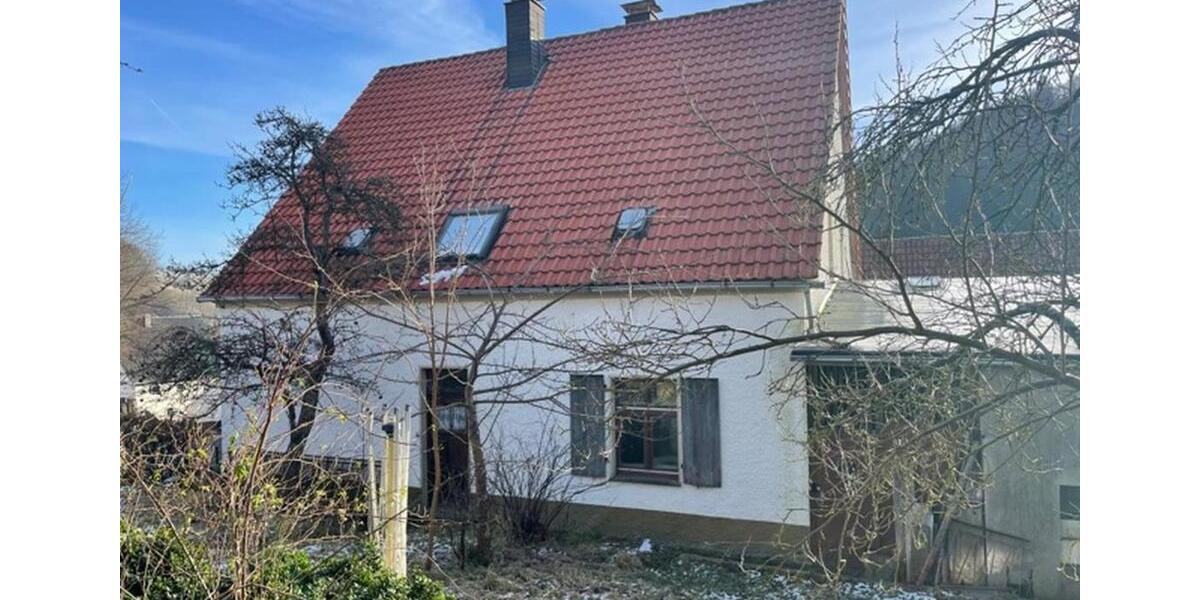 Einfamilienhaus Brilon - 7 Zimmer, 139 m&sup2;, 95.000&euro; | Angebot:26196074