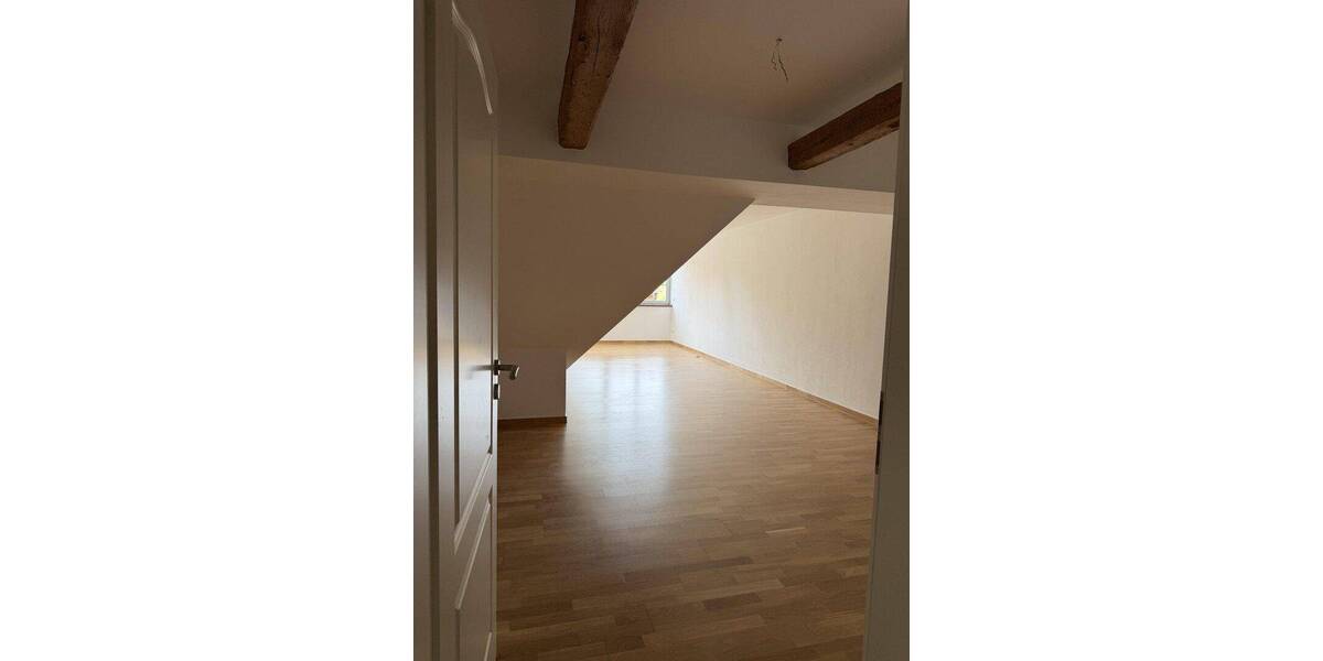 Reihenmittelhaus Pirna ot Graupa Graupa - 5 Zimmer, 195 m&sup2;, 1.950&euro; | Angebot:26827048