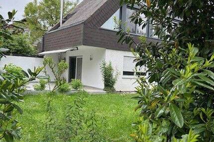 REDUZIERTER Preis* ++Attraktives Haus als DHH mit tollem Studio, Bad Krozingen-OT ++herrlicher Gartengroße Erdterrasse+Garage++ 6 zimmer