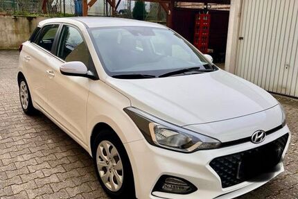 Hyundai i20 96.000 km 9.700 &euro; Rauenberg 69231