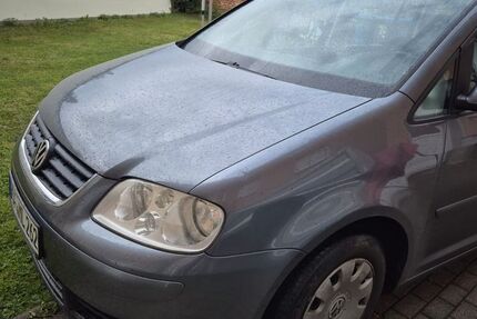 VW Touran 206.000 km 3.222 &euro; Teuchern 06682