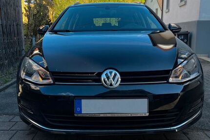VW Golf 135.000 km 8.899 &euro; Zell i.W. 79669