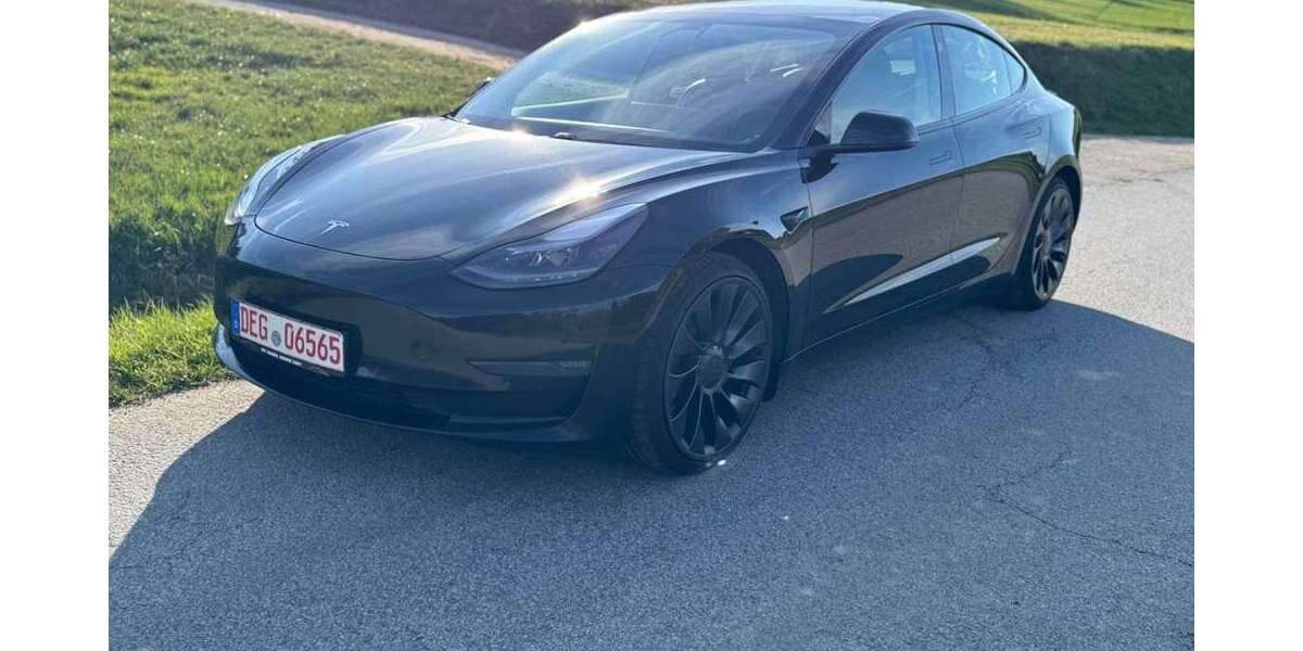 Tesla Model 3 171.000 km 23.900 &euro; Außernzell 94532