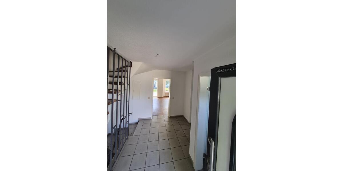 Doppelhaushälfte Lohmar - 4 Zimmer, 125 m&sup2;, 449.000&euro; | Angebot:26200571