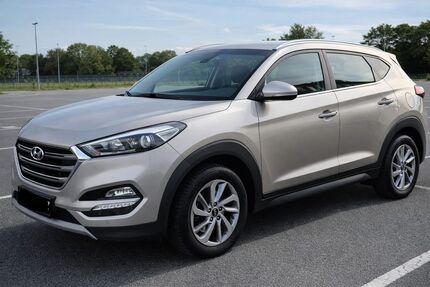 Hyundai TUCSON 87.000 km 13.000 &euro; Solingen 42697