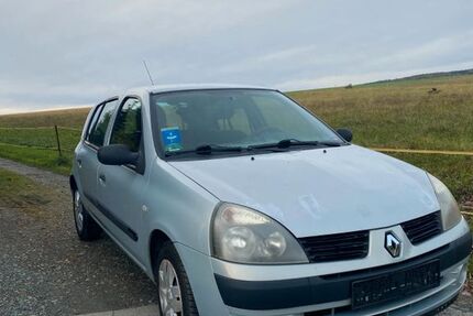 Renault Clio 152.474 km 700 &euro; Chemnitz 09224