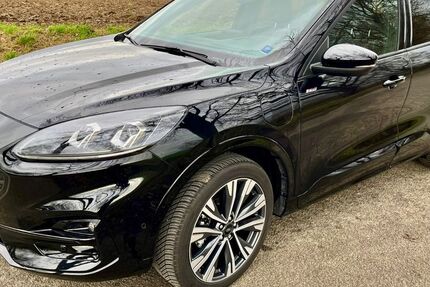 Ford Kuga 43.000 km 26.250 &euro; Göttingen 37081