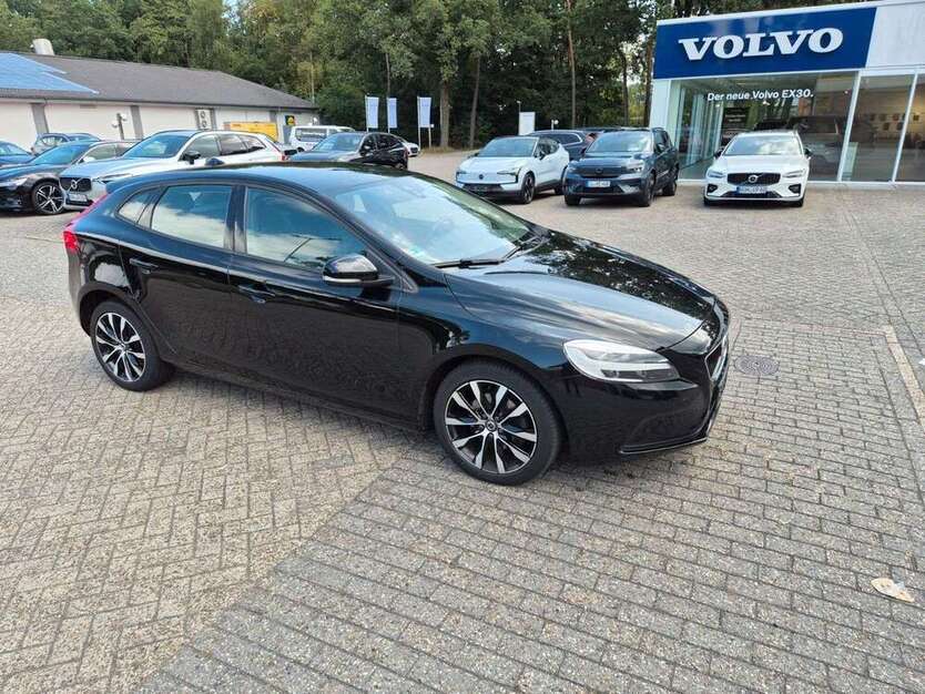 V40