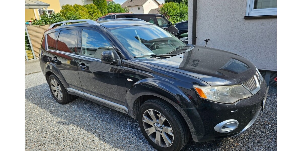 Mitsubishi Outlander 189.000 km 8.999 &euro; Barbing 93092