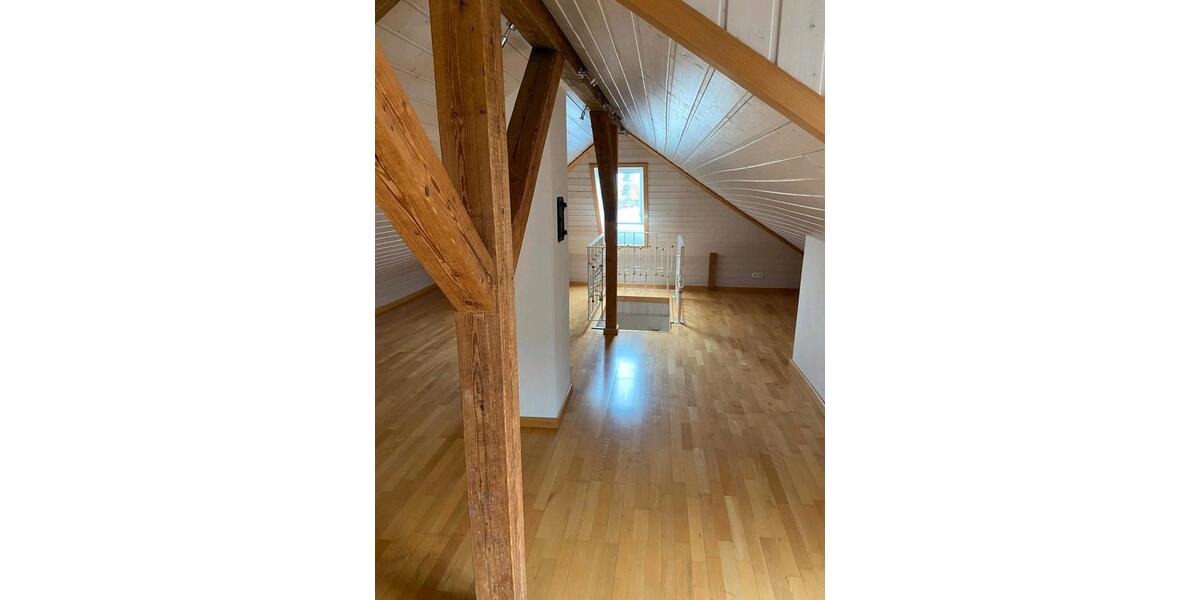 Obergeschoß Wohnung mit Dachgeschoss 110 m² in Nördlingen 3 zimmer