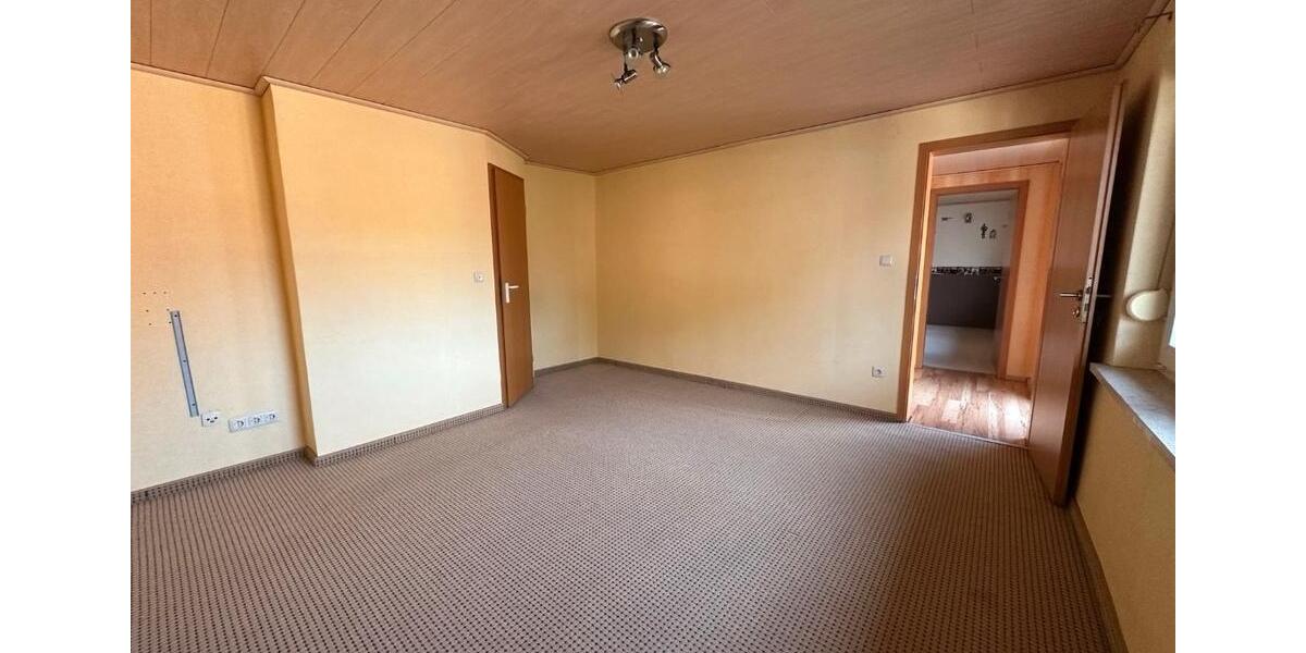 Einfamilienhaus Isenbüttel - 7 Zimmer, 195 m&sup2;, 399.900&euro; | Angebot:24757378