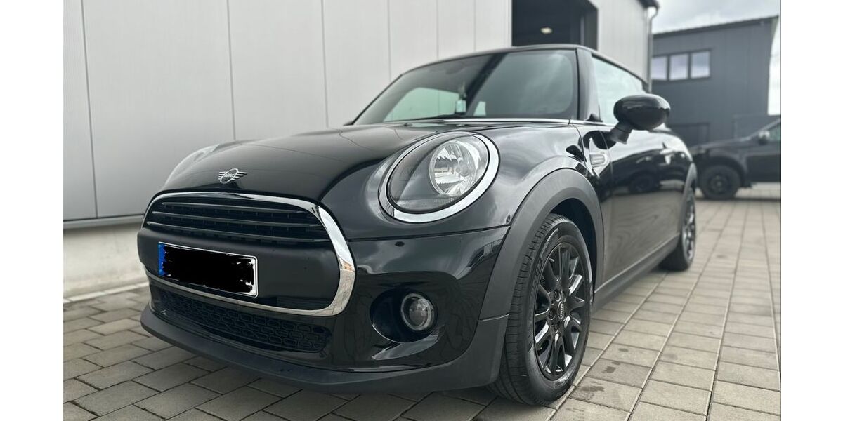 Mini ONE 53.987 km 13.590 &euro; Weißenburg 91781