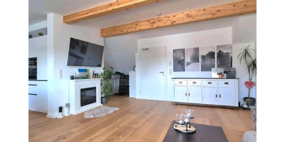 Dachgeschoßwohnung Illertissen - 3 Zimmer, 81 m&sup2;, 351.000&euro; | Angebot:26153382