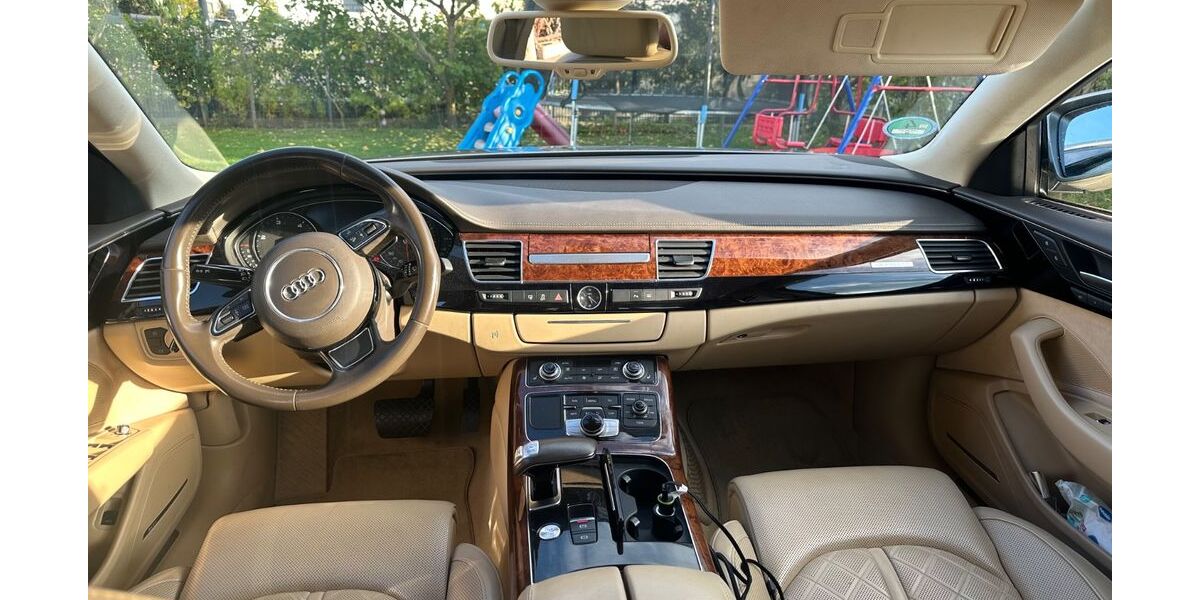 Audi A8 221.458 km 13.500 &euro; Solms 35606