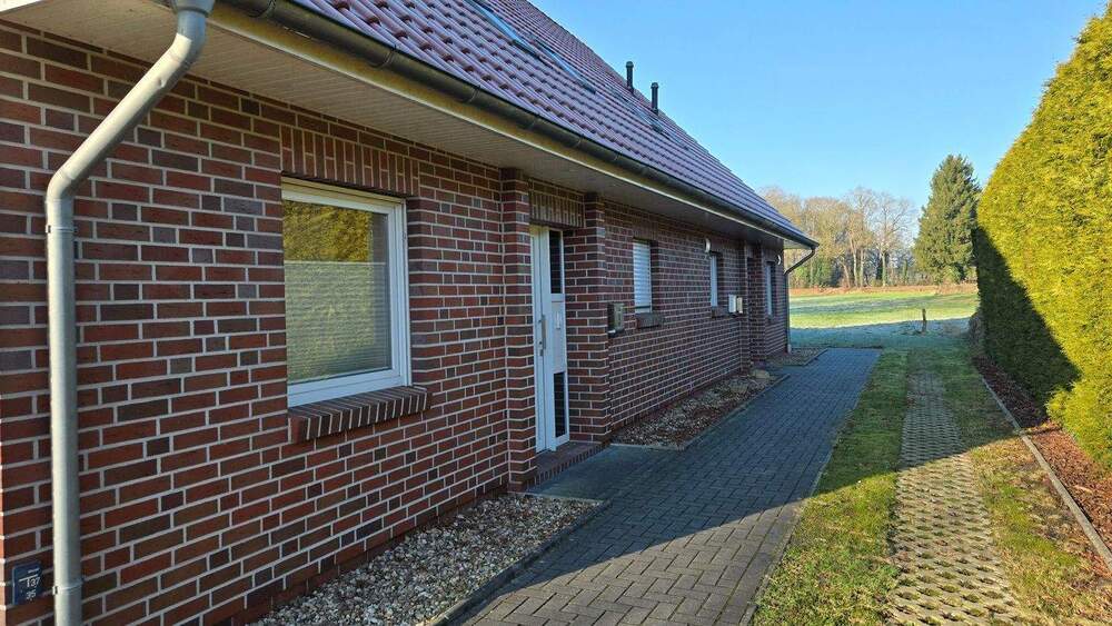 Doppelhaushälfte Uplengen Selverde - 5 Zimmer, 141 m&sup2;, 365.000&euro; | Angebot:25744919