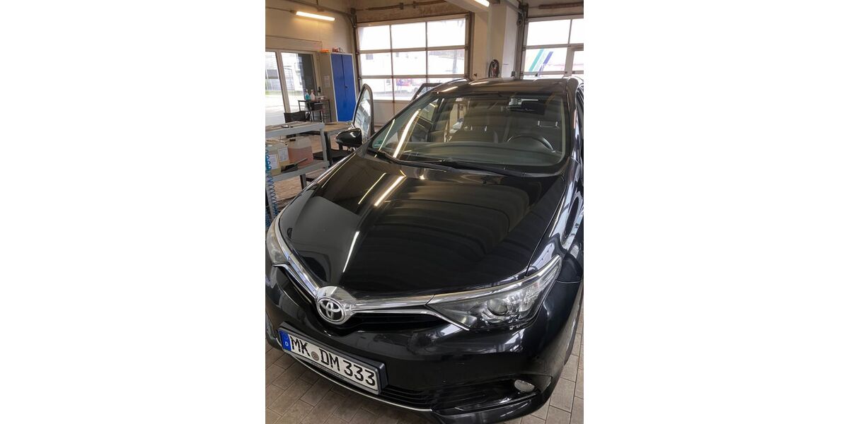 Toyota Auris 82.000 km 10.050 &euro; Freiburg im Breisgau 79100