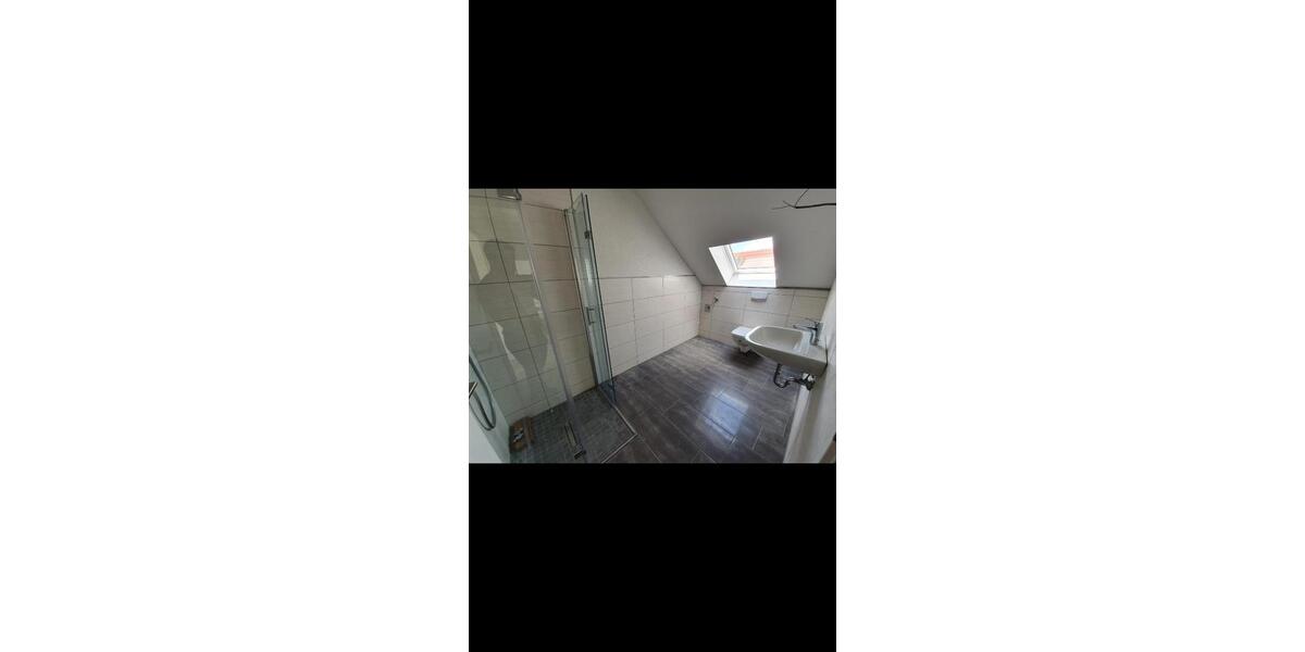 Dachgeschoßwohnung Mutterstadt - 3 Zimmer, 80 m&sup2;, 880&euro; | Angebot:26168836