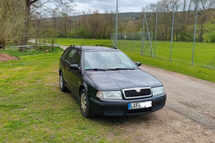 Skoda Octavia 333.238 km 700 &euro; Lichtenfels 96215