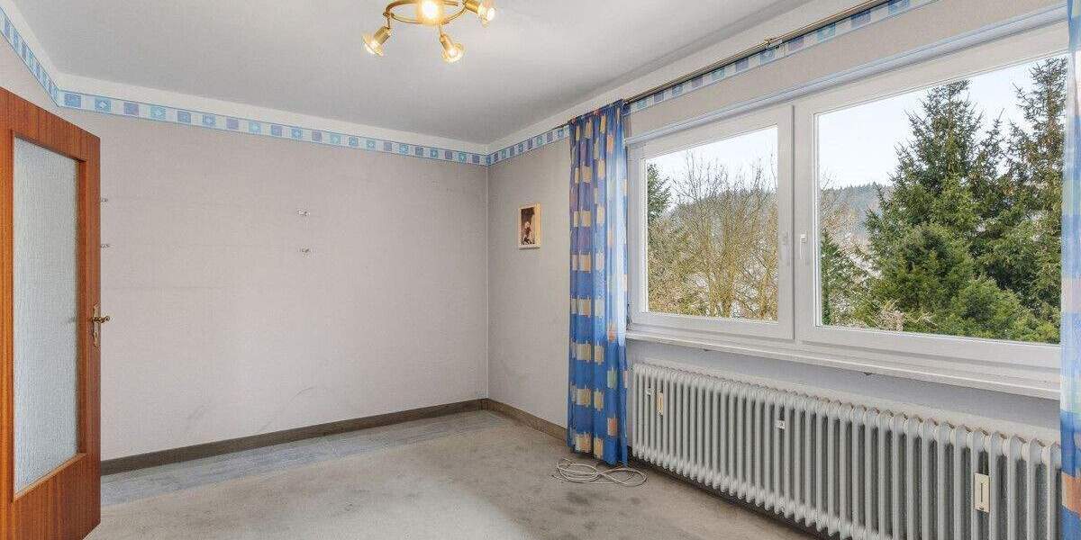 Einfamilienhaus Undorf Undorf - 7 Zimmer, 208 m&sup2;, 599.000&euro; | Angebot:25779834