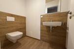 Modernes Wohnen im nachhaltigen Holz-Hybrid-Haus