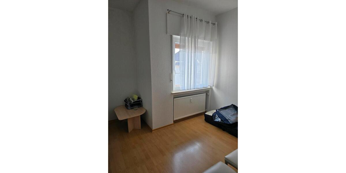 Etagenwohnung Vlotho - 5 Zimmer, 143 m&sup2;, 990&euro; | Angebot:25424815