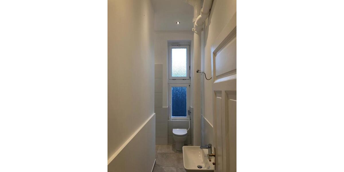 Etagenwohnung Wiesbaden Klarenthal - 5 Zimmer, 125 m&sup2;, 2.225&euro; | Angebot:26404973