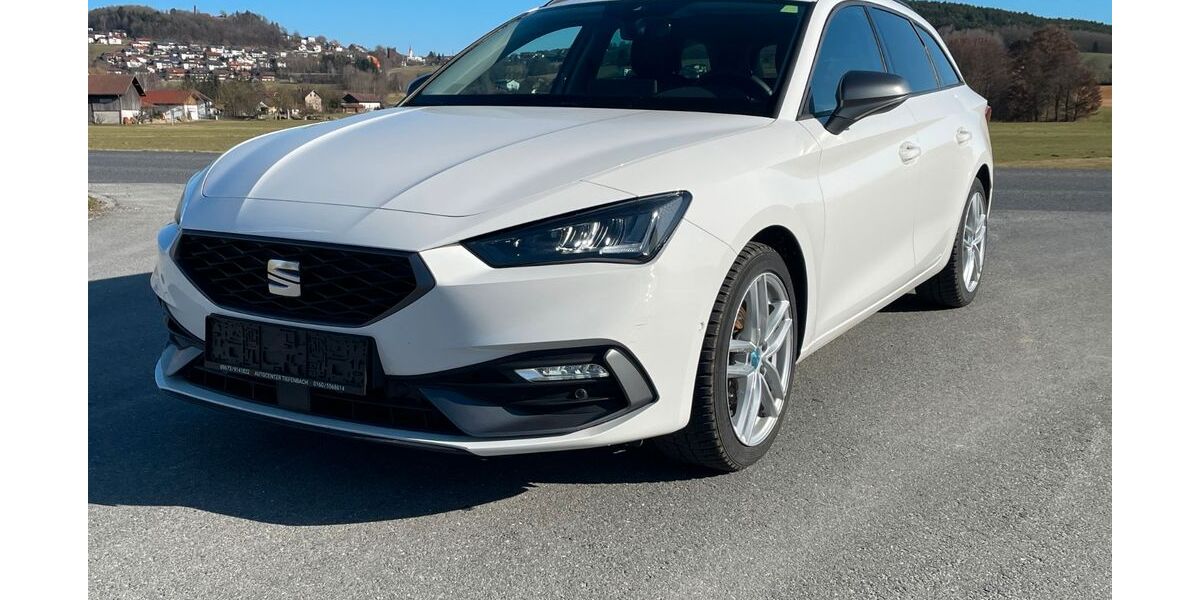 Seat Leon 23.636 km 25.990 &euro; Tiefenbach 93464