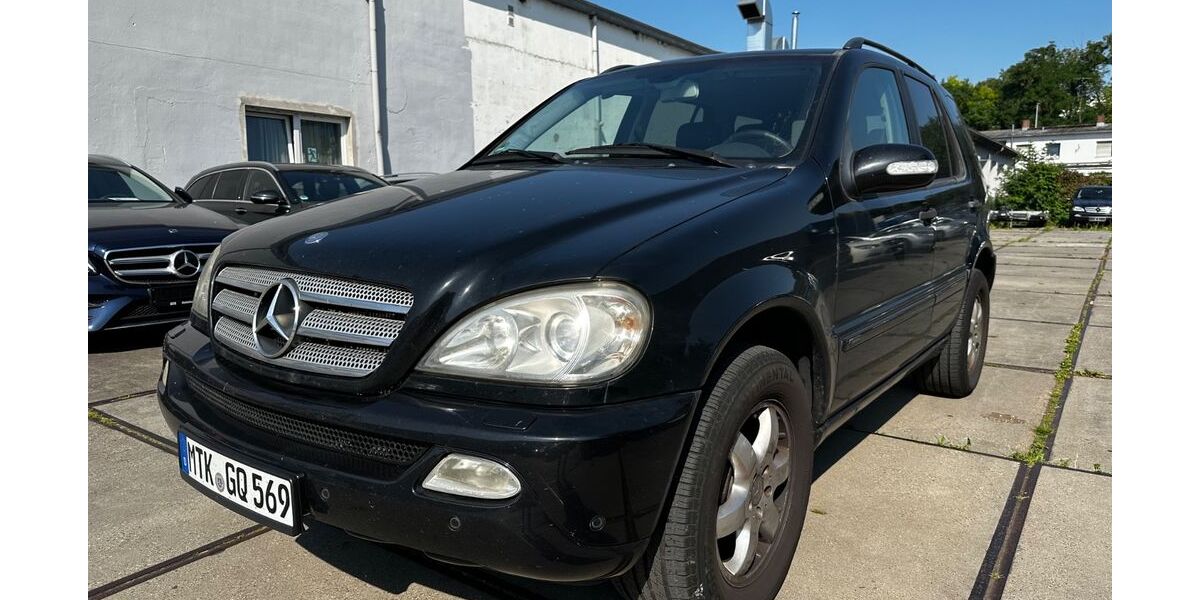 Mercedes-Benz ML 270 211.000 km 6.700 &euro; Hattersheim 65795