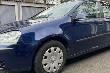 VW Golf 284.000 km 1.690 &euro; Neu-Isenburg 63263