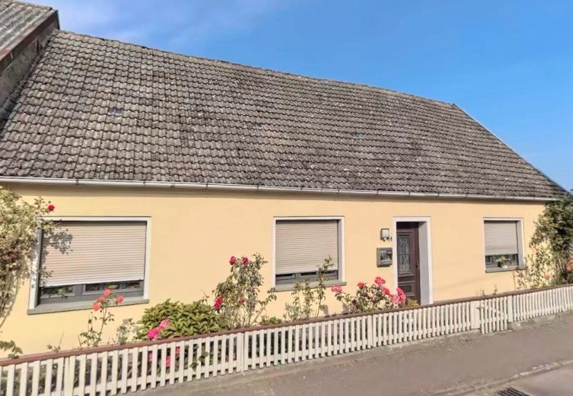 Einfamilienhaus Klötze - 5 Zimmer, 135 m&sup2;, 105.000&euro; | Angebot:25285219