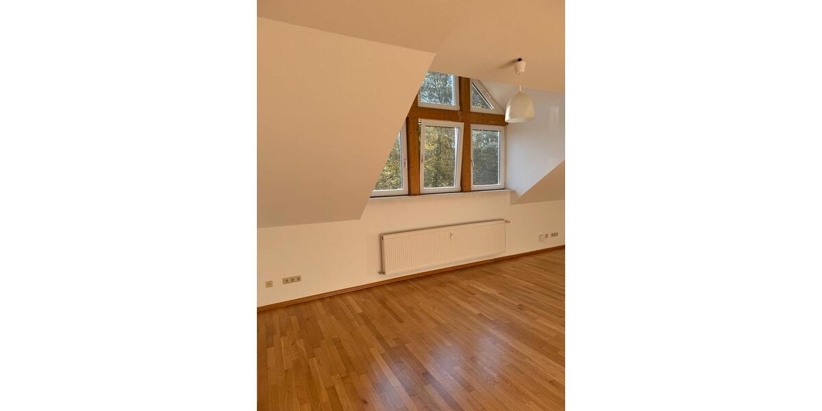Dachgeschosswohnung zu vermieten 2ZKB 1 zimmer