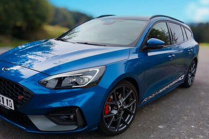 Ford Focus 52.000 km 29.500 € Erbach 64711