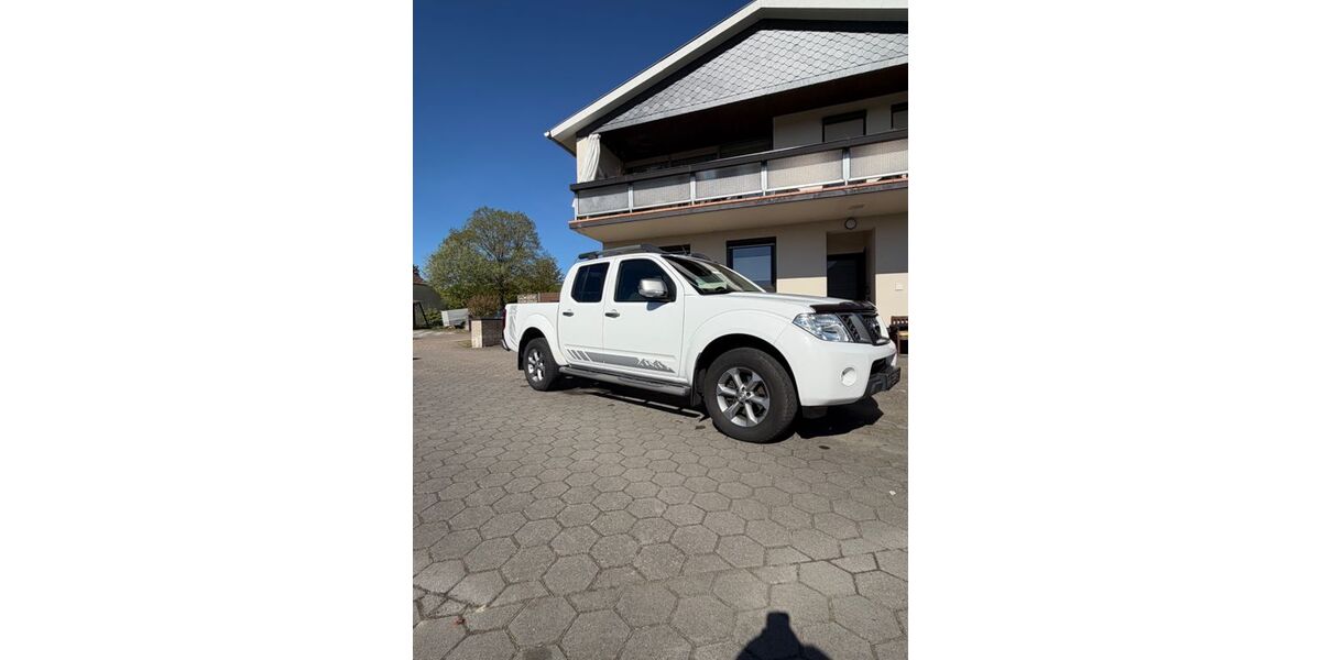 Nissan Navara 190.000 km 14.500 &euro; Beverstedt 27616