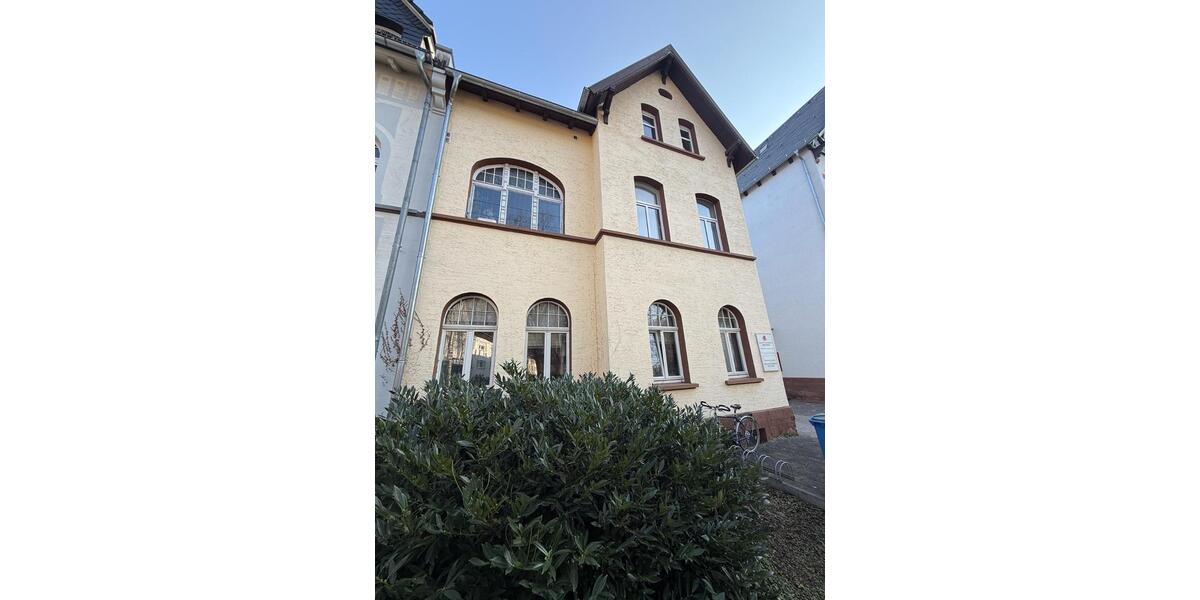 Dachgeschoßwohnung Marburg - 1 Zimmer, 15 m&sup2;, 285&euro; | Angebot:25303976
