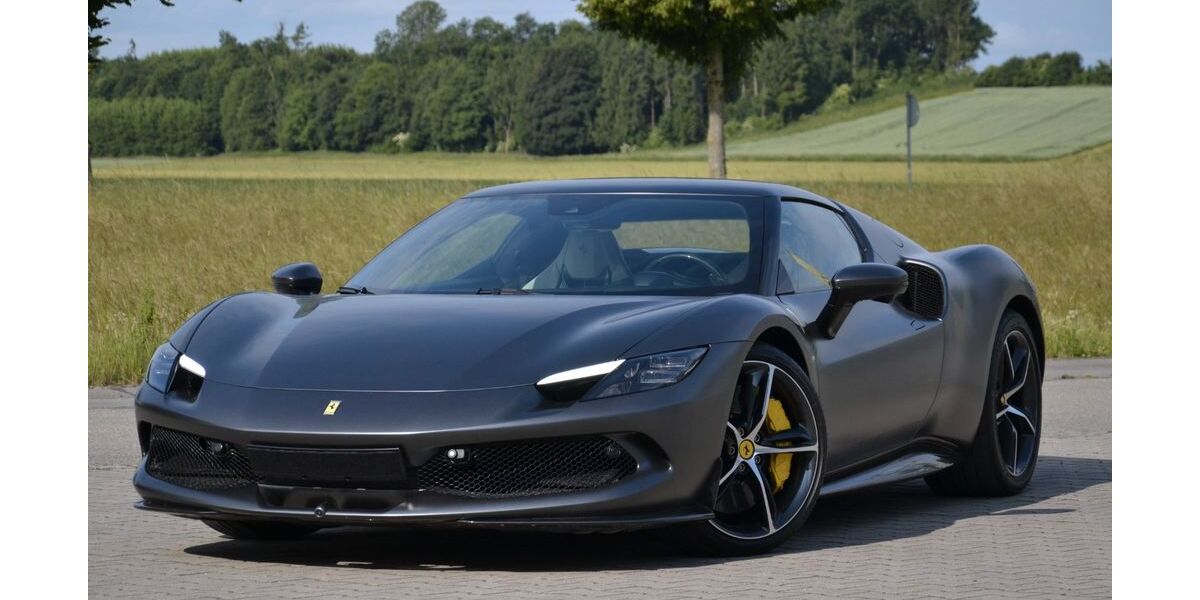 Ferrari 296 GTB 15.000 km 264.990 &euro; Pocking 94060