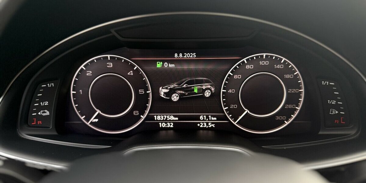 Audi Q7 3.0 TDI e-tron quattro / Panorama / Kamera 179.000 km 30.900 € Mönchengladbach 41066