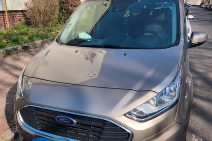 Ford Tourneo Connect 80.222 km 14.500 &euro; Frankfurt am Main 60486