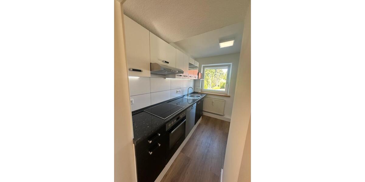 3 Zimmer 74,8qm Wohnung 1Stock ab 01.04 frei 3 zimmer